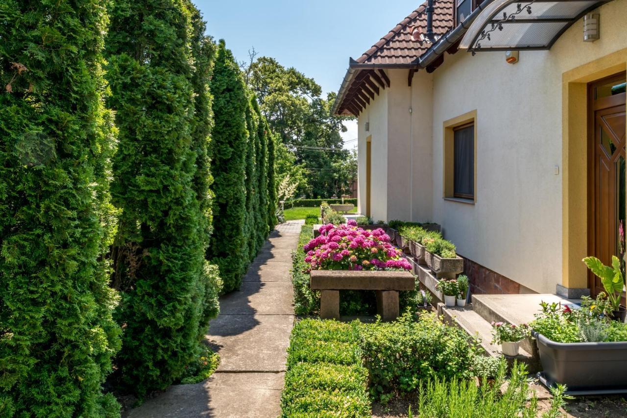 Hotel Mikes Vendeghaz Balatonfüred Exteriér fotografie