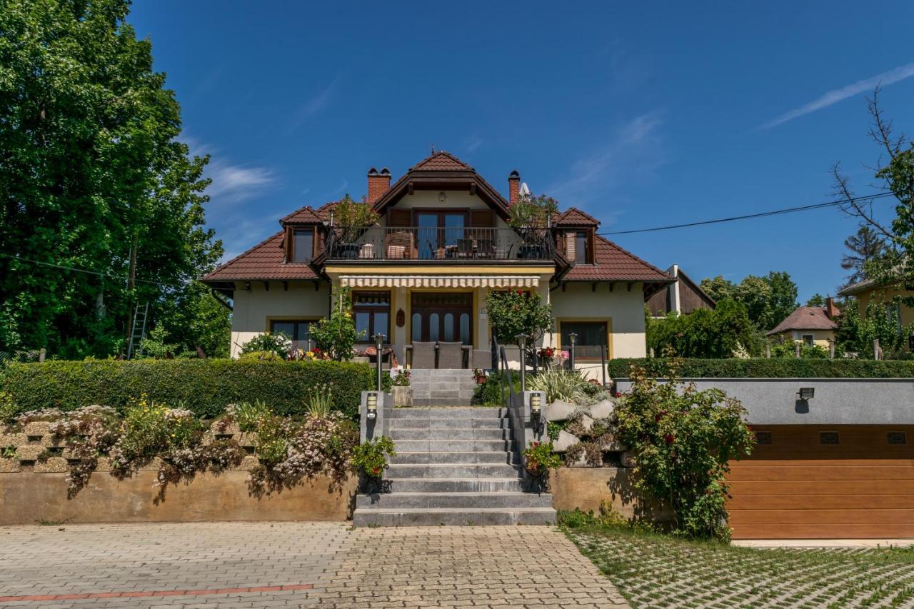 Hotel Mikes Vendeghaz Balatonfüred Exteriér fotografie